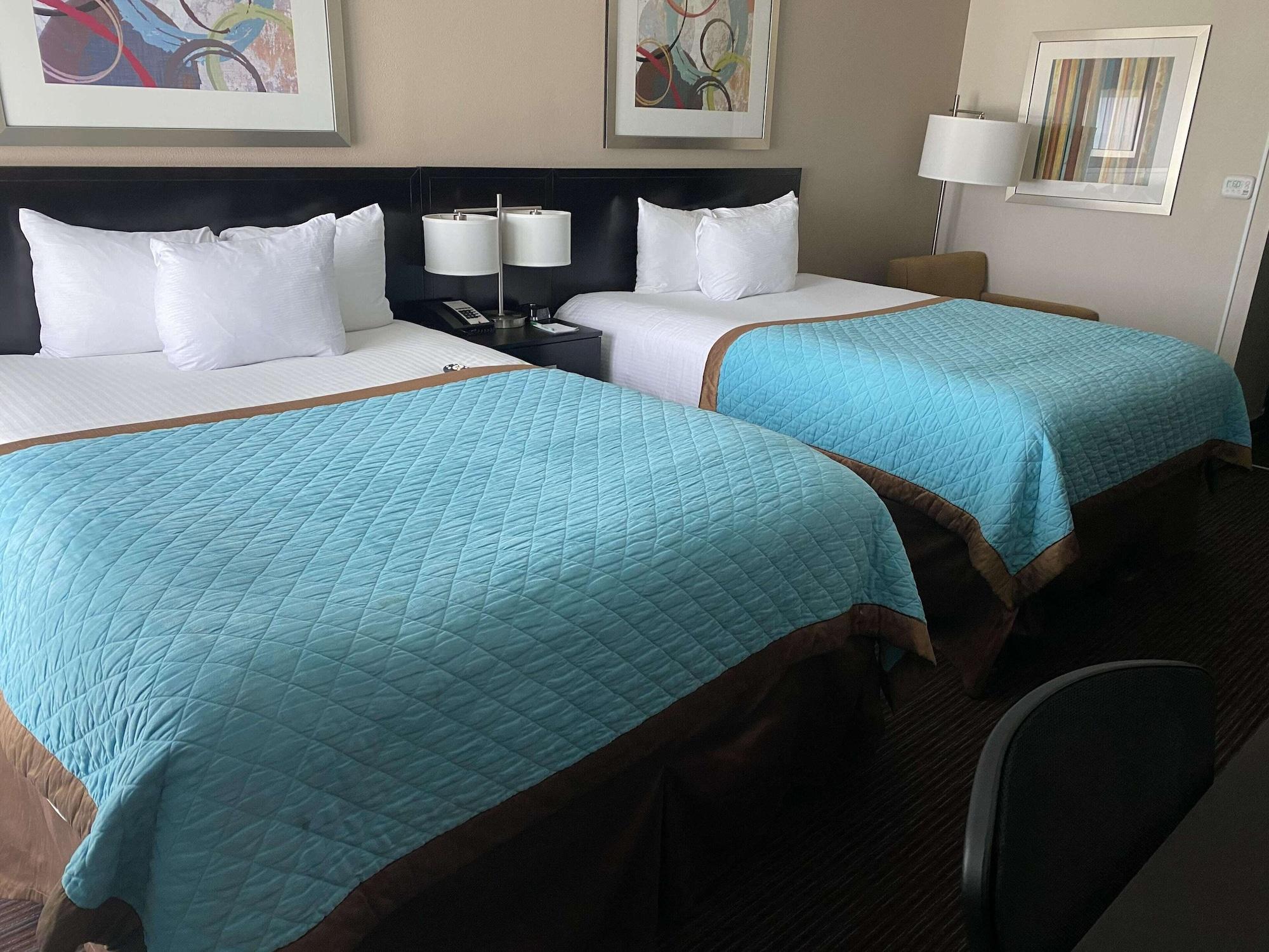 วินด์แฮม การ์เดน มิดแลนด์ Hotel ภายนอก รูปภาพ
